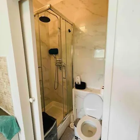 *paris* Petit Studio Emeraude Apartment